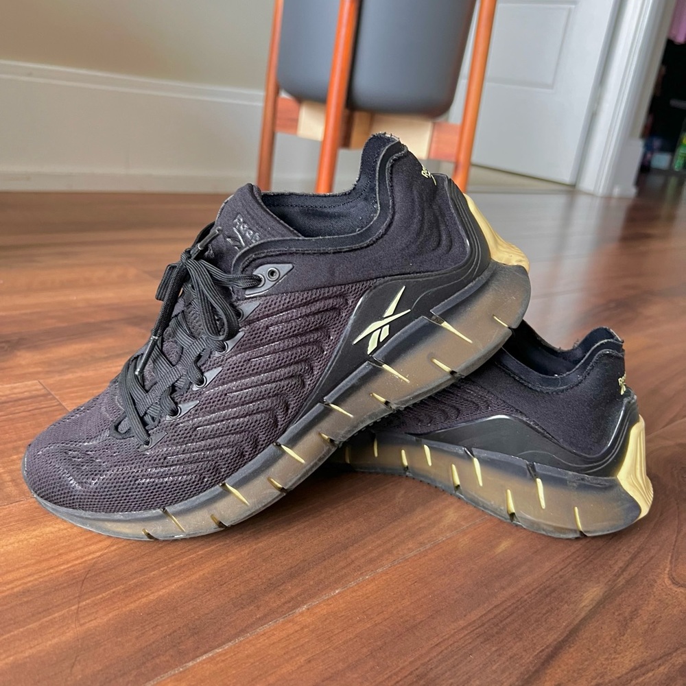 Reebok Running Zig Kinetica in black and green